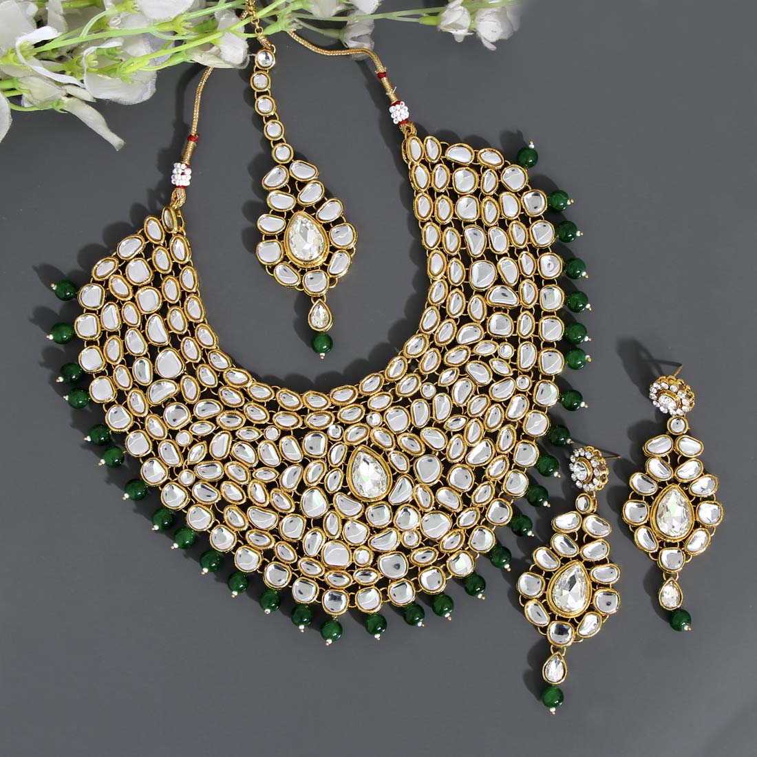 Classy Kundan Necklace set